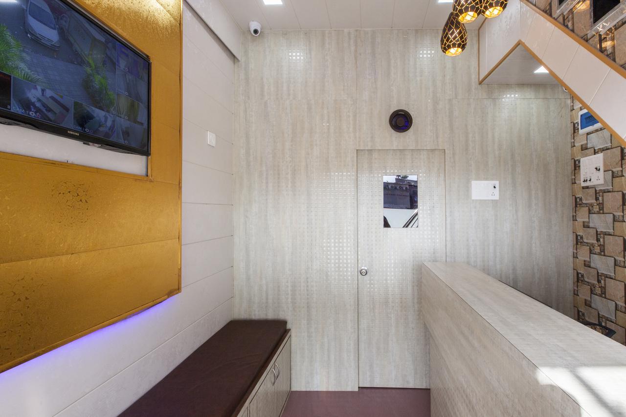 Abza Deluxe Dormitory Mumbai Ngoại thất bức ảnh