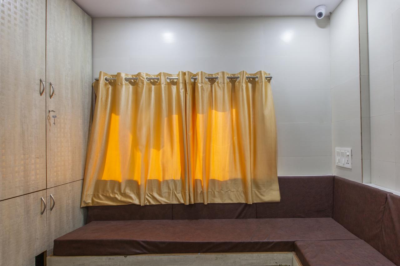 Abza Deluxe Dormitory Mumbai Ngoại thất bức ảnh